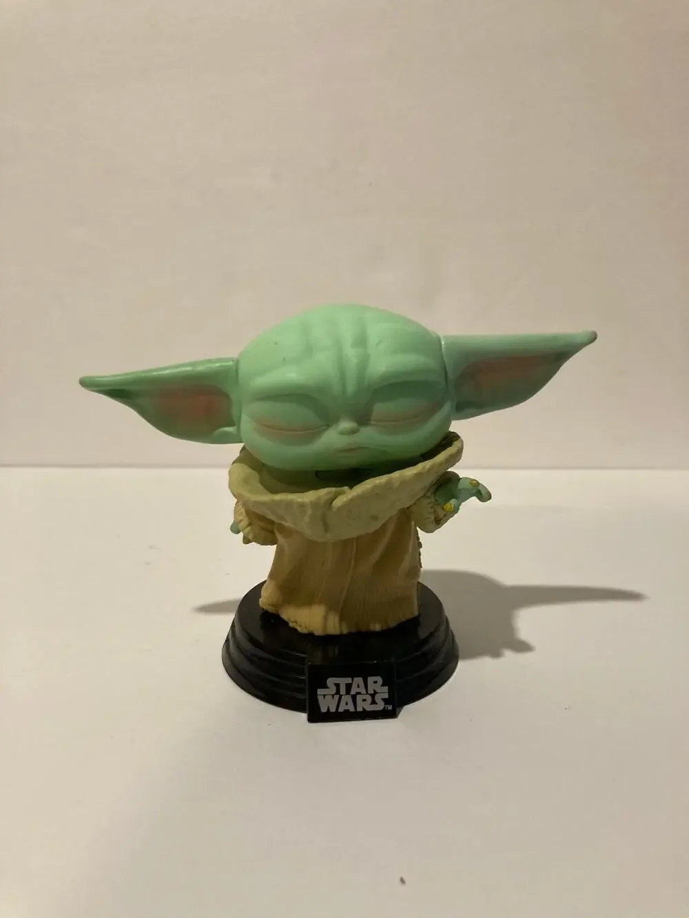 Funko Pop Starwars The Child force wielding 385